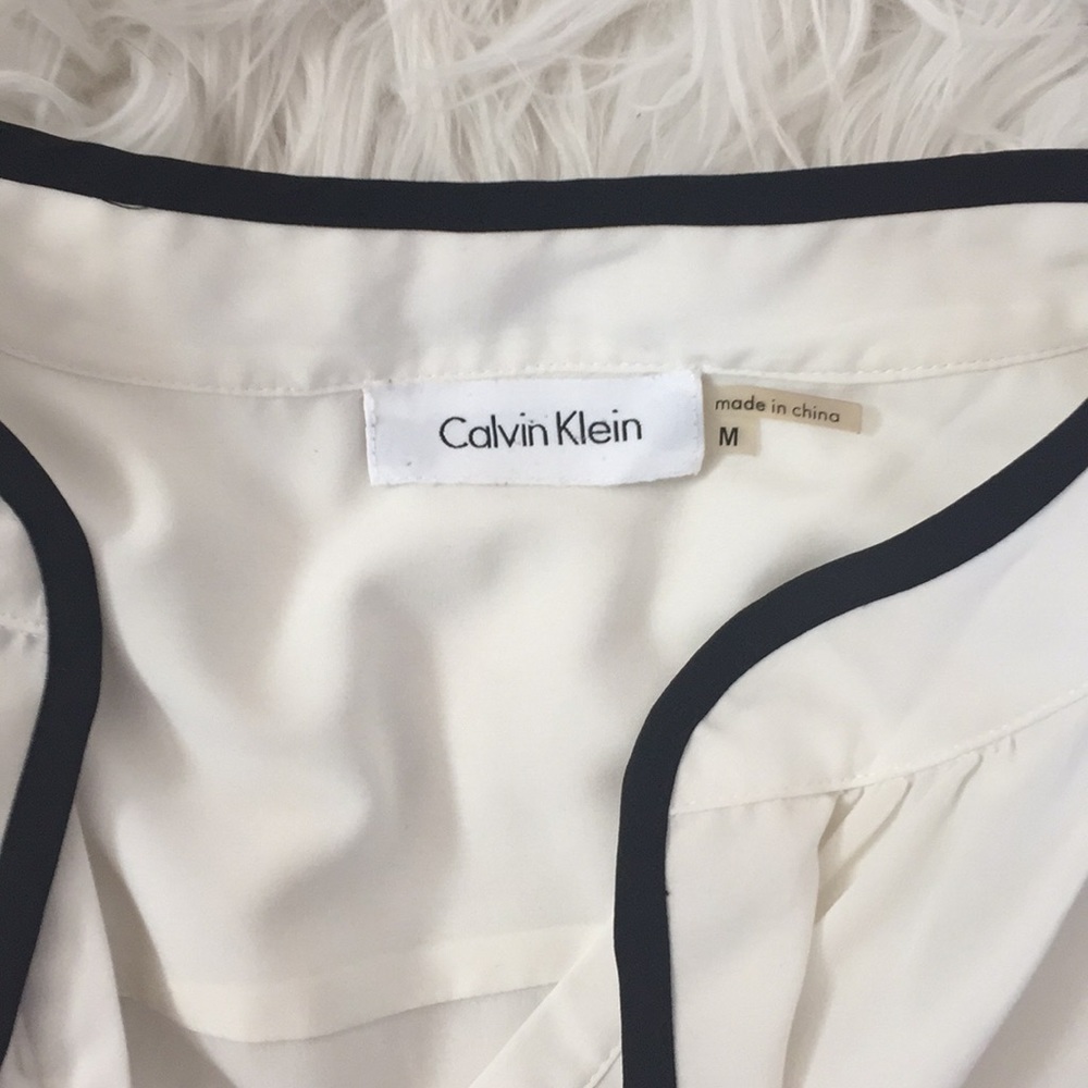 Calvin Klein top - Picture 4 of 4